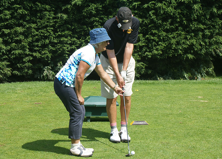Blind golfers ‘overwhelmed’ by volunteer support