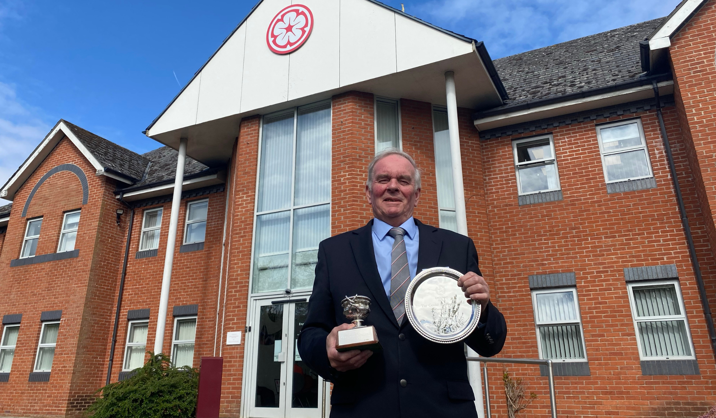 Michael Rees presented Gerald Micklem Award – Latest Golf Offers UK